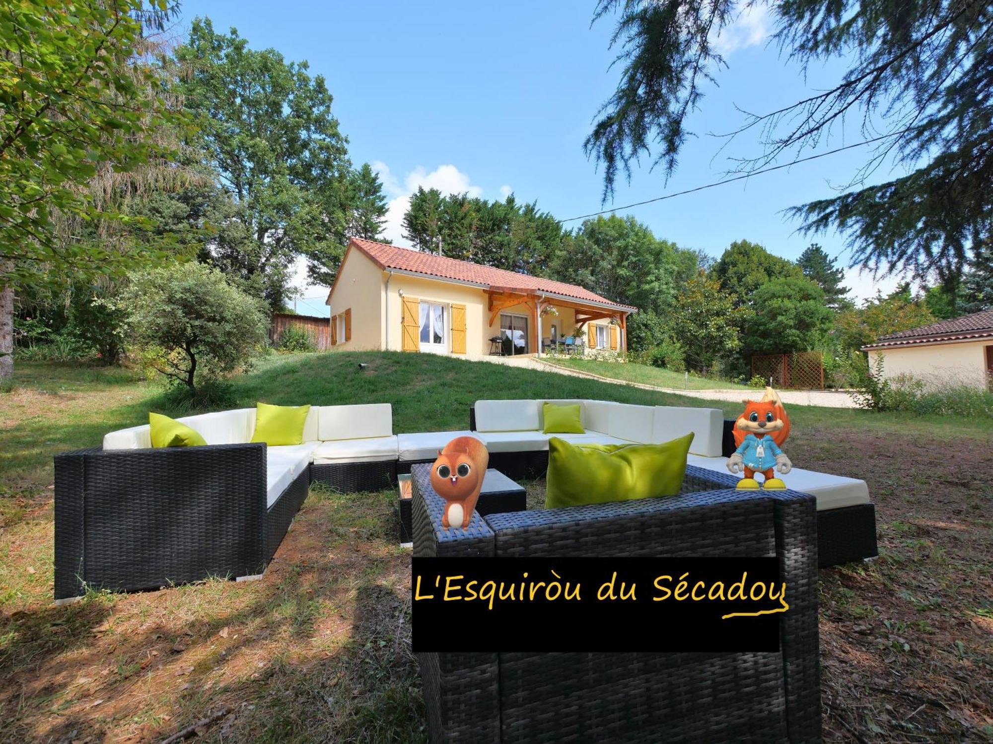 Villa L'Esquirou Du Secadou Castels Exterior foto
